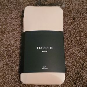 TORRID sheer beige tights - BRAND NEW! Size 3/4